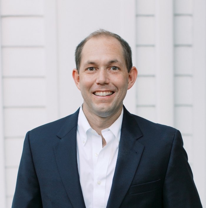 Headshot of Dr. Matthew Ricke